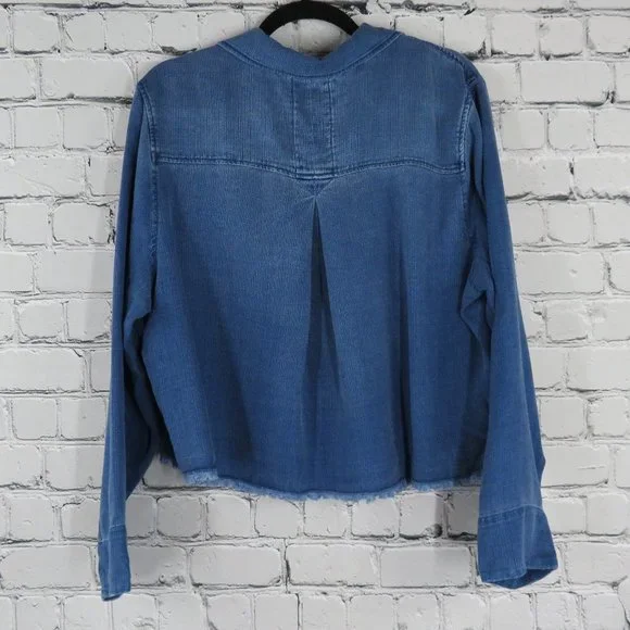 Women's Button-Front Textured Shirt Jacket - Blue Frost - Picture 3 of 4